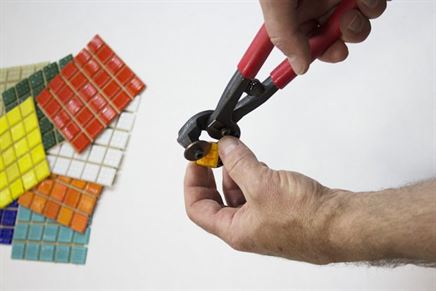 How to cut glass mosaic? | Betas